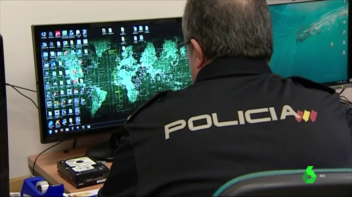 Entidades sociales y vecinales de Benimaclet, en València, creen que no es propio de una democracia que un policía se infiltre Entidades sociales y vecinales de Benimaclet, en València, creen que no es propio de una democracia que un policía se infiltre