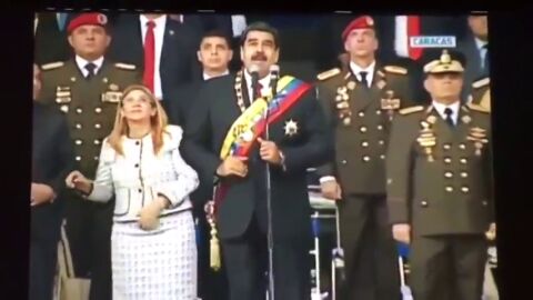 Nicol&aacute;s Maduro, evacuado durante un acto con militares en Caracas por un supuesto atentado