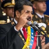 Nicolás Maduro durante el acto televisado con militares antes de la explosión