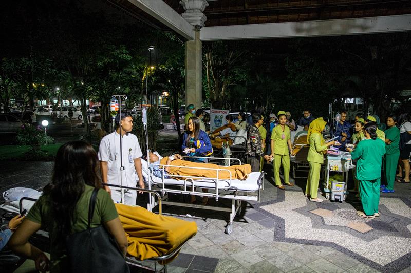 Se elevan a 82 los muertos por el seísmo de magnitud 7 en Indonesia Se elevan a 82 los muertos por el seísmo de magnitud 7 en Indonesia
