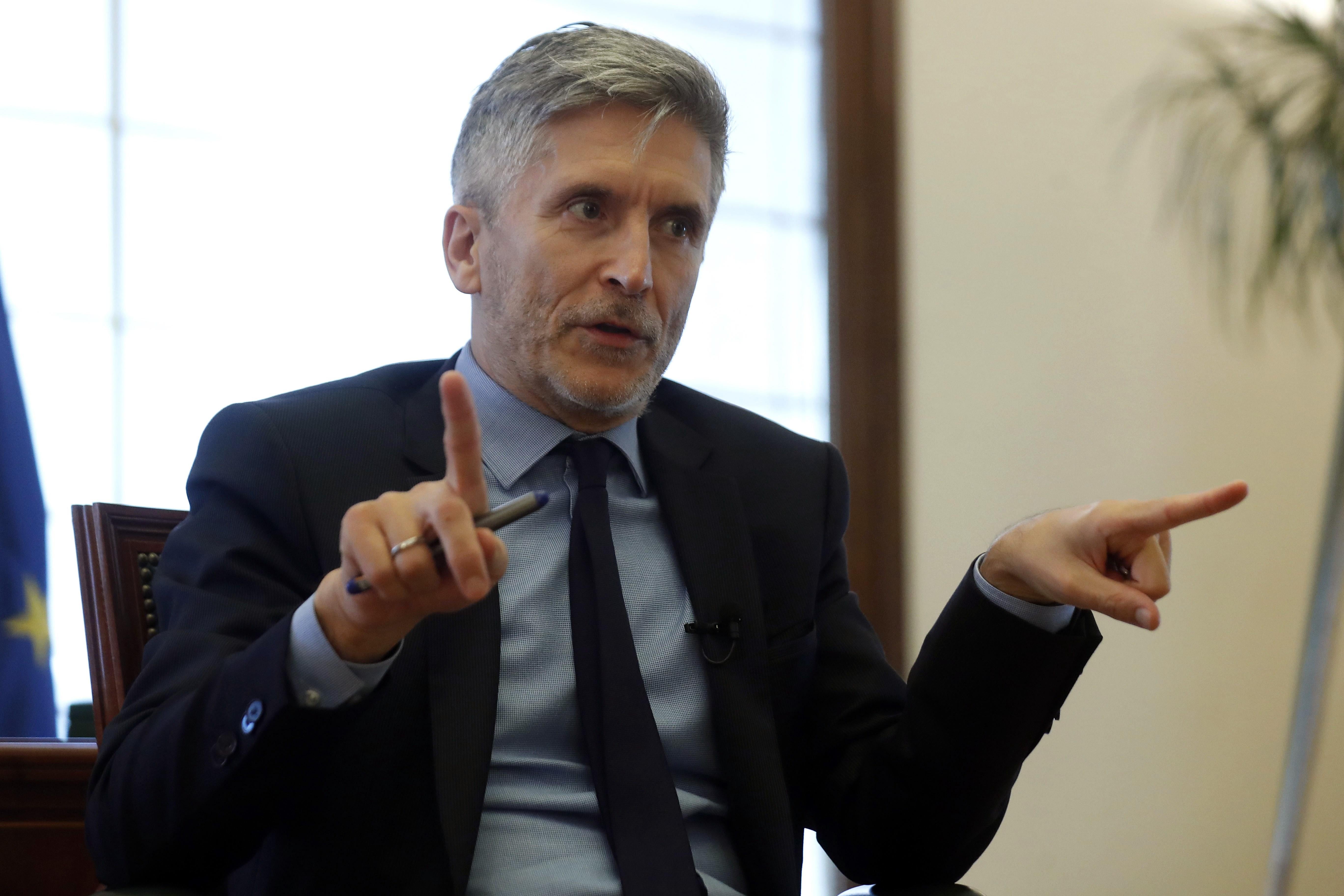 Marlaska, a la Generalitat: "La seguridad es competencia estatal y la Junta de Seguridad debe tratar la convivencia" Marlaska, a la Generalitat: "La seguridad es competencia estatal y la Junta de Seguridad debe tratar la convivencia"