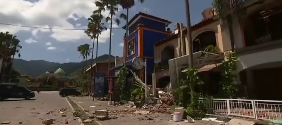 Más de 150 españoles intentan salir de Lombok tras el terremoto que ha dejado más de 90 muertos Más de 150 españoles intentan salir de Lombok tras el terremoto que ha dejado más de 90 muertos