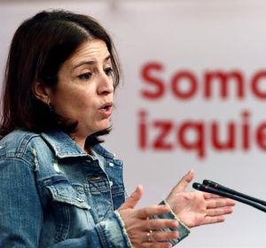 La vicesecretaria general y portavoz del Grupo Socialista, Adriana Lastra La vicesecretaria general y portavoz del Grupo Socialista, Adriana Lastra