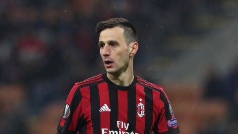 Nikola Kalinic en un partido con el Milan