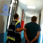 Foto de la Policía Nacional tras detener a un pedófilo
