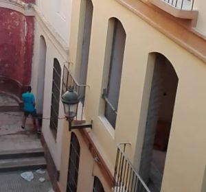 Competencia cree que las normas sobre pisos turísticos subirán los precios Competencia cree que las normas sobre pisos turísticos subirán los precios