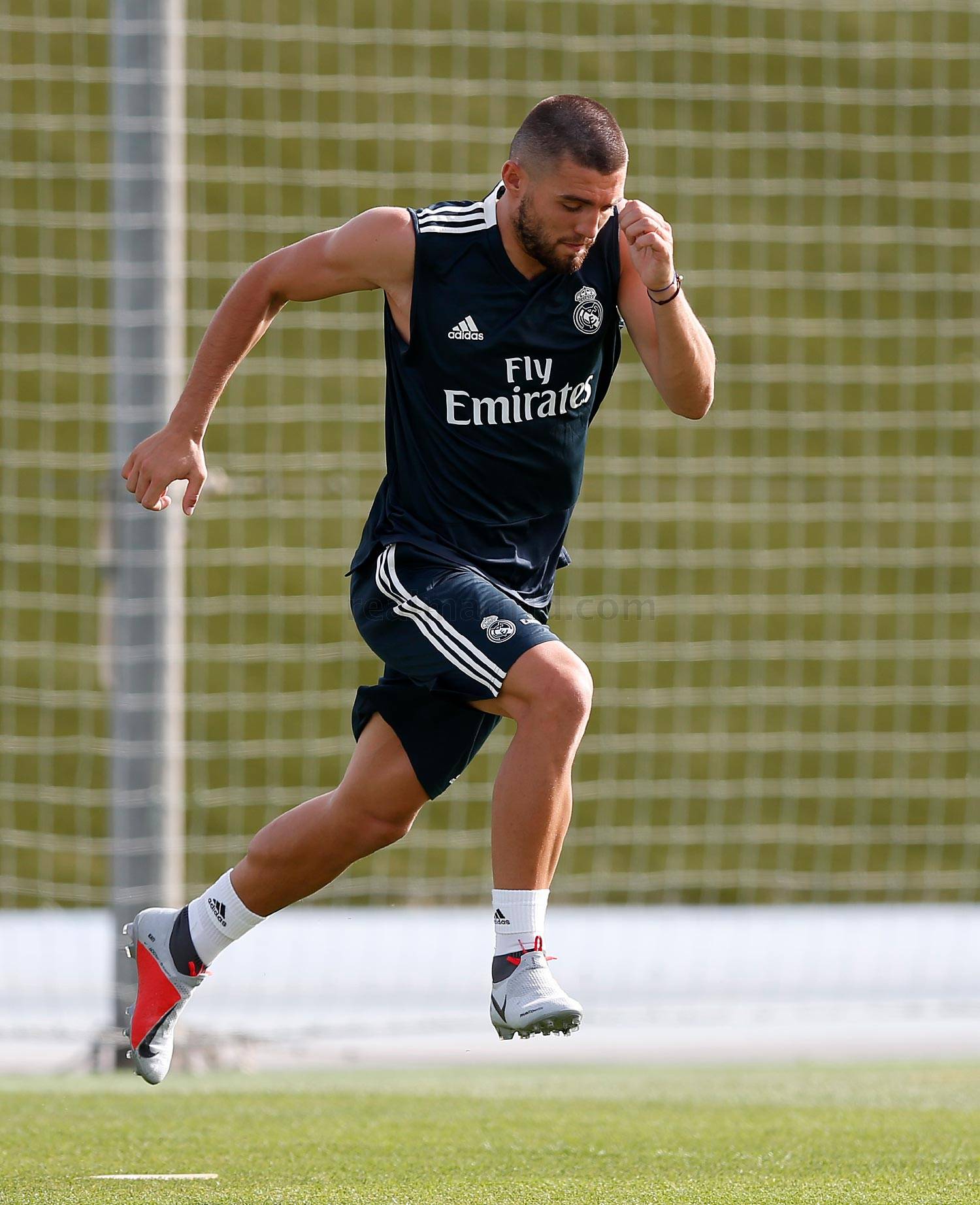 Kovacic jugará cedido la próxima temporada en el Chelsea Kovacic jugará cedido la próxima temporada en el Chelsea