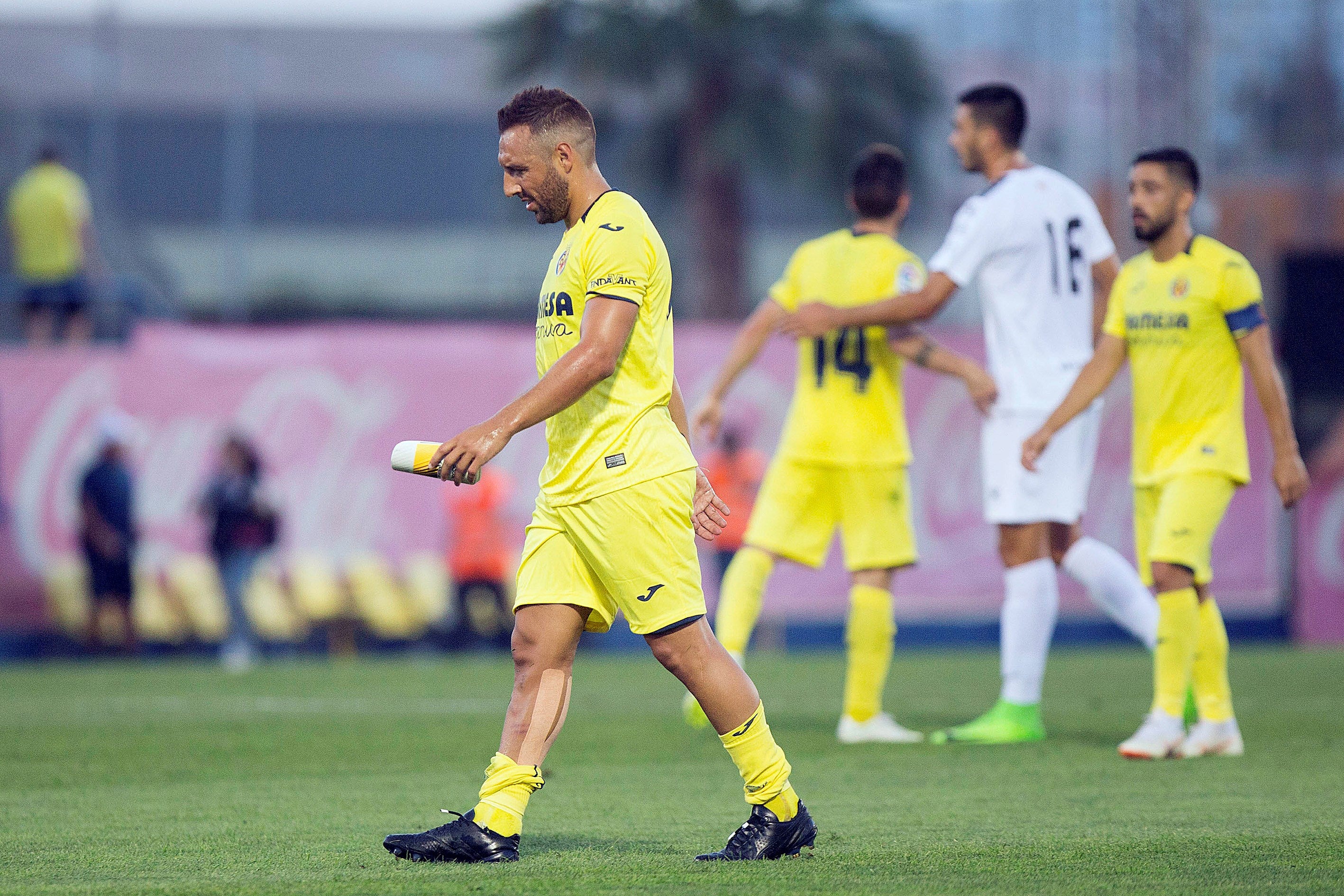 Cazorla firma con el Villarreal tras superar el periodo de prueba Cazorla firma con el Villarreal tras superar el periodo de prueba