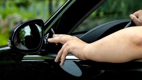 Fumar al volante 