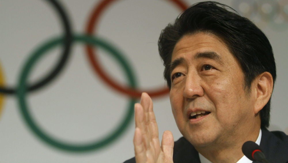 El primer ministro japonés, Shinzo Abe, en una rueda de prensa tras la presentación de Tokio 2020