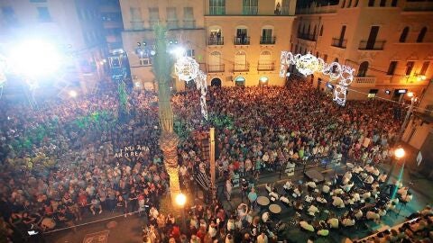Plaza de Baix durante el preg&oacute;n 