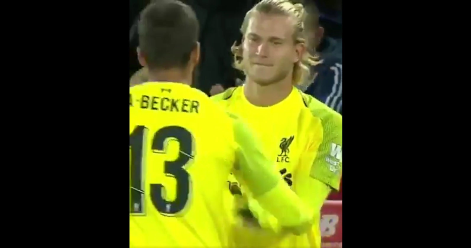 La tremenda ovación de Anfield a Karius en su regreso tras la final de la Champions La tremenda ovación de Anfield a Karius en su regreso tras la final de la Champions