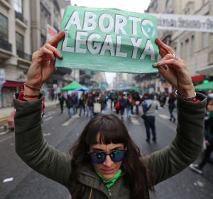 El senado de Argentina decide sobre la legalización del aborto El senado de Argentina decide sobre la legalización del aborto
