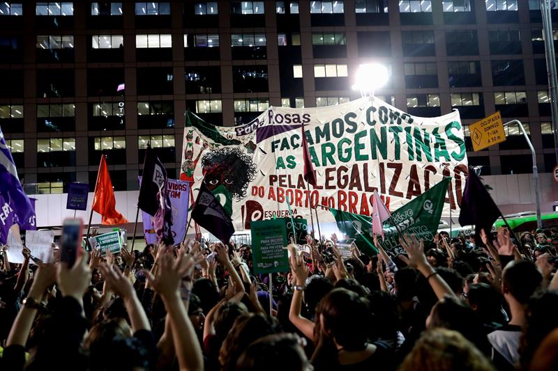 El Senado de Argentina rechaza despenalizar el aborto El Senado de Argentina rechaza despenalizar el aborto