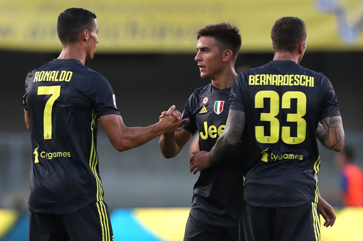 Cristiano debuta sin gol en la victoria in extremis de la Juventus ante el Chievo Cristiano debuta sin gol en la victoria in extremis de la Juventus ante el Chievo
