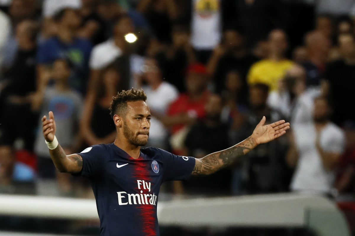 Mbappé y Neymar acuden al rescate del PSG ante el Guingamp Mbappé y Neymar acuden al rescate del PSG ante el Guingamp