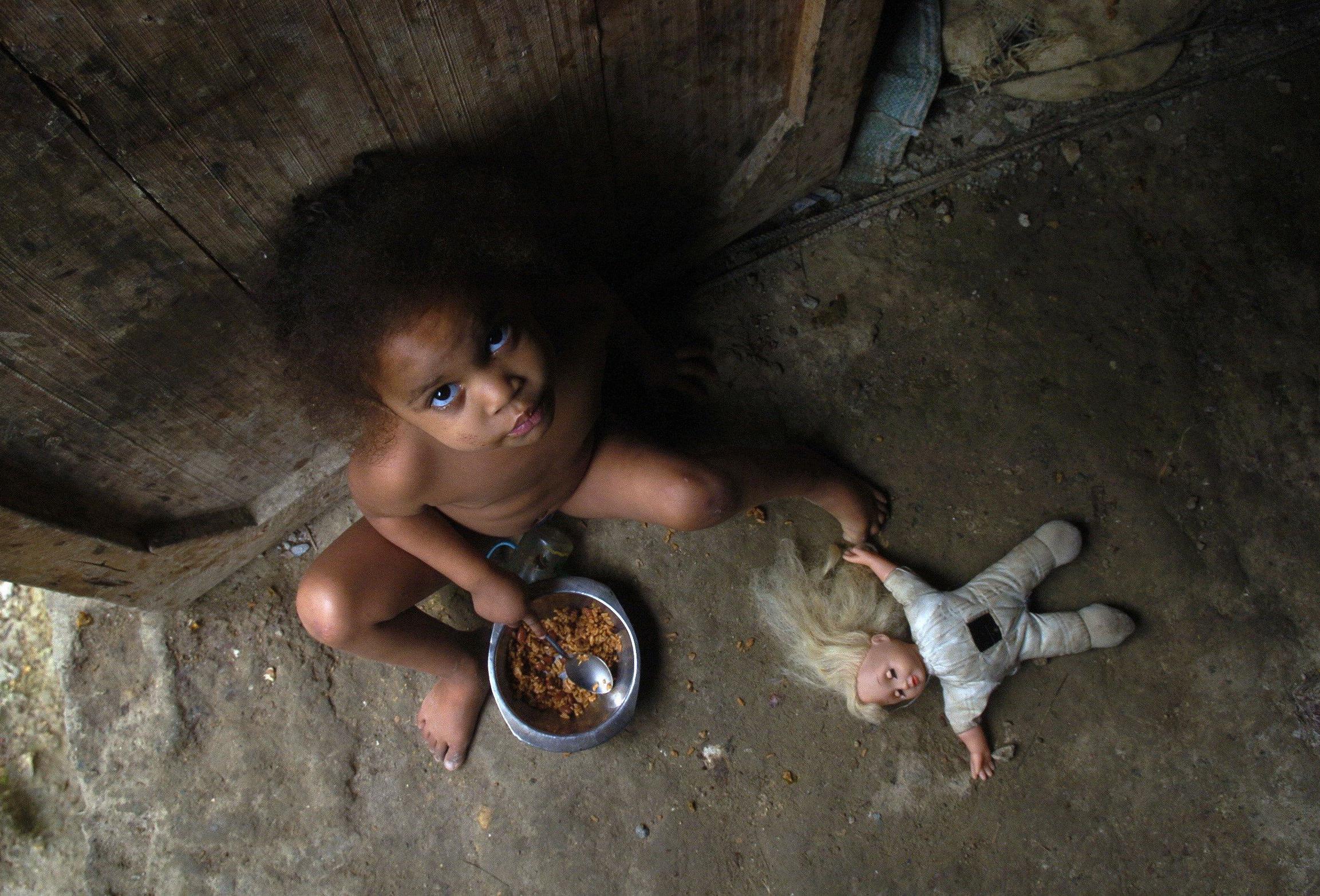 Joaquín Mencos: "En Navarra, dentro de la oscuridad, hay una luz ya que sigue siendo solidaria en cooperación" Joaquín Mencos: "En Navarra, dentro de la oscuridad, hay una luz ya que sigue siendo solidaria en cooperación"