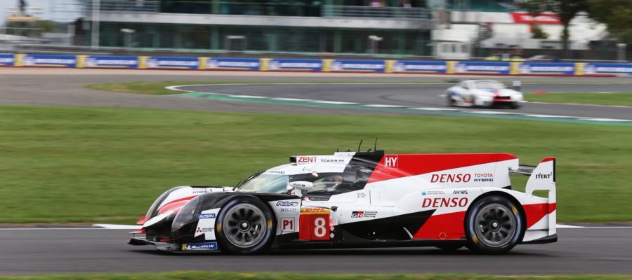 El Toyota número 8 de Fernando Alonso El Toyota número 8 de Fernando Alonso