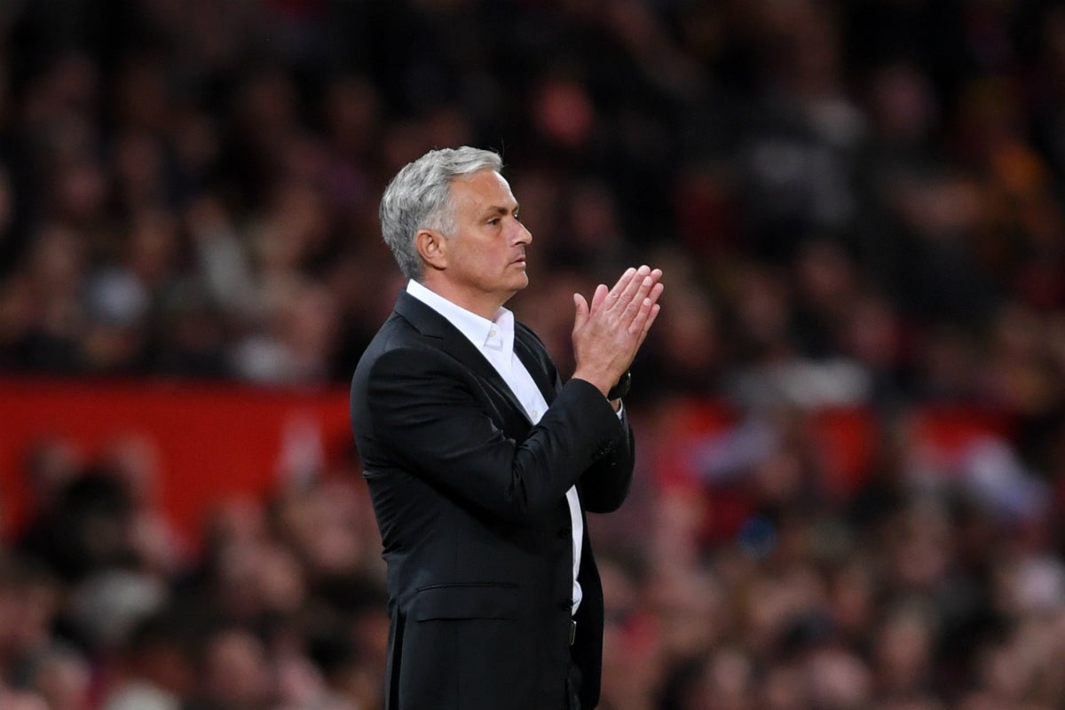 El palo de Mourinho al Manchester City: "Si eres un club rico puedes comprar grandes jugadores, pero no clase" El palo de Mourinho al Manchester City: "Si eres un club rico puedes comprar grandes jugadores, pero no clase"