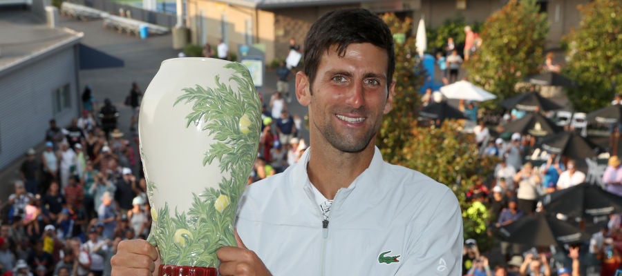 Djokovic tras ganar un Masters 1000 Djokovic tras ganar un Masters 1000