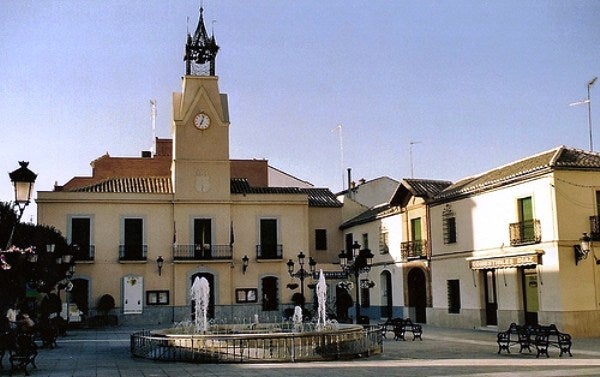 Tres obreros caen desde un andamio en Calzada de Calatrava Tres obreros caen desde un andamio en Calzada de Calatrava
