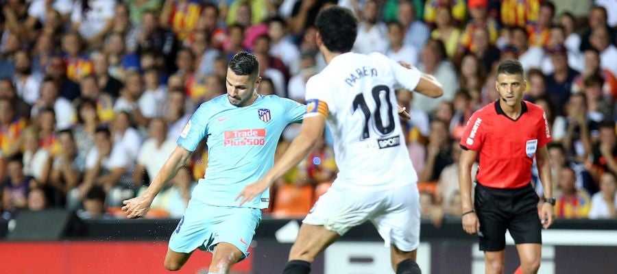 Vitolo durante un partido contra el Valencia Vitolo durante un partido contra el Valencia