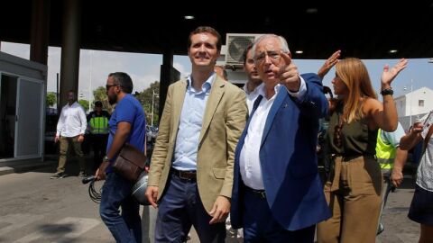 El l&iacute;der del PP, Pablo Casado y el presidente de la Ciudad Aut&oacute;noma de Melilla, Juan Jos&eacute; Imbroda