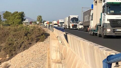 Carretera A-7 a la altura de Crevillent