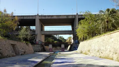 Ladera del Río Vinalopó de Elche Ladera del Río Vinalopó de Elche