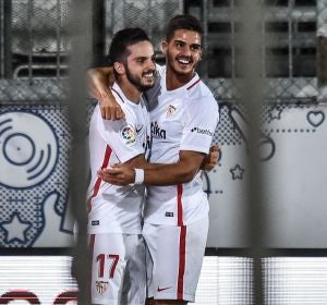 Sarabia celebra con André Silva su gol contra el Sigma Olomouc Sarabia celebra con André Silva su gol contra el Sigma Olomouc