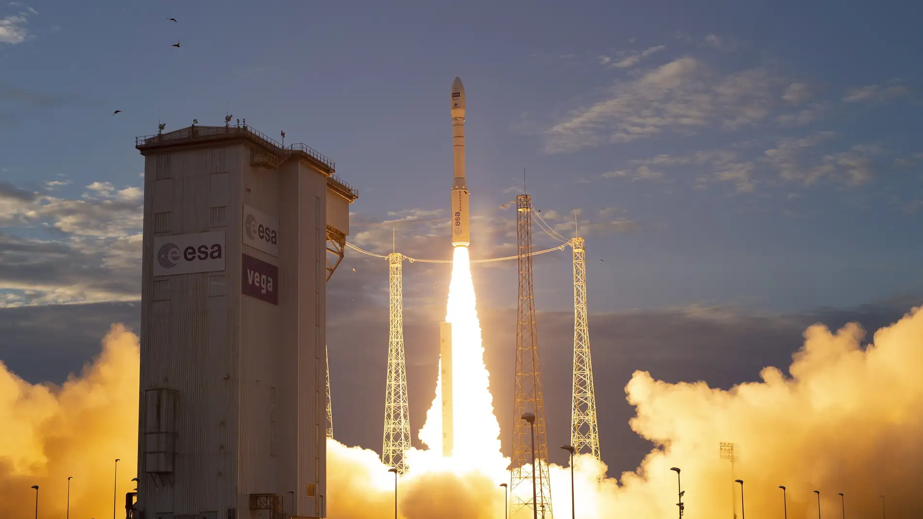 Despegue del cohete Vega con el satélite Earth Explorer Aeolus