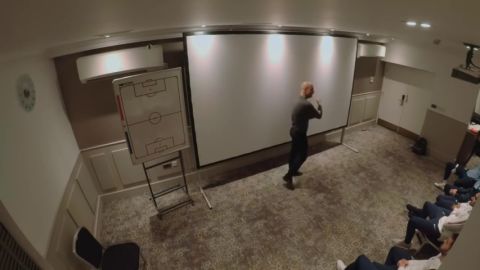 El discurso de Guardiola aludiendo a su "peque&ntilde;o pa&iacute;s" con corte de mangas incluido