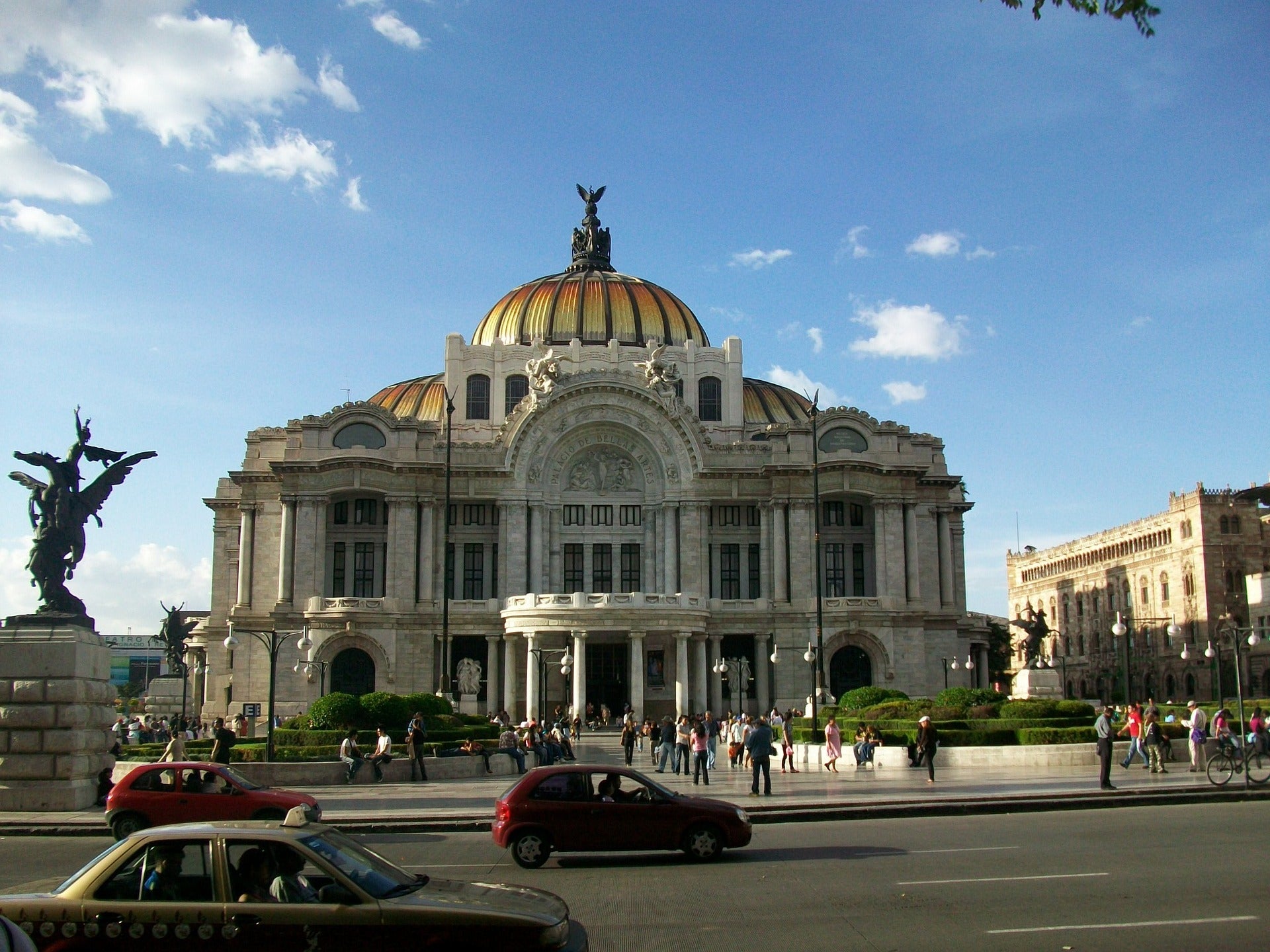 Un paseo por la Ciudad de México Un paseo por la Ciudad de México