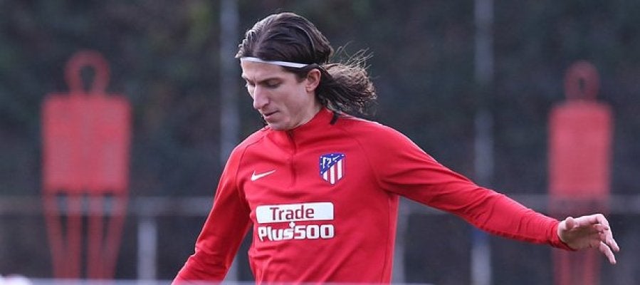 El Extremadura pendiente del tope salarial, mientras el Dépor tendrá unos 24 millones y puede pescar euros por el traspaso de Filipe al PSG El Extremadura pendiente del tope salarial, mientras el Dépor tendrá unos 24 millones y puede pescar euros por el traspaso de Filipe al PSG