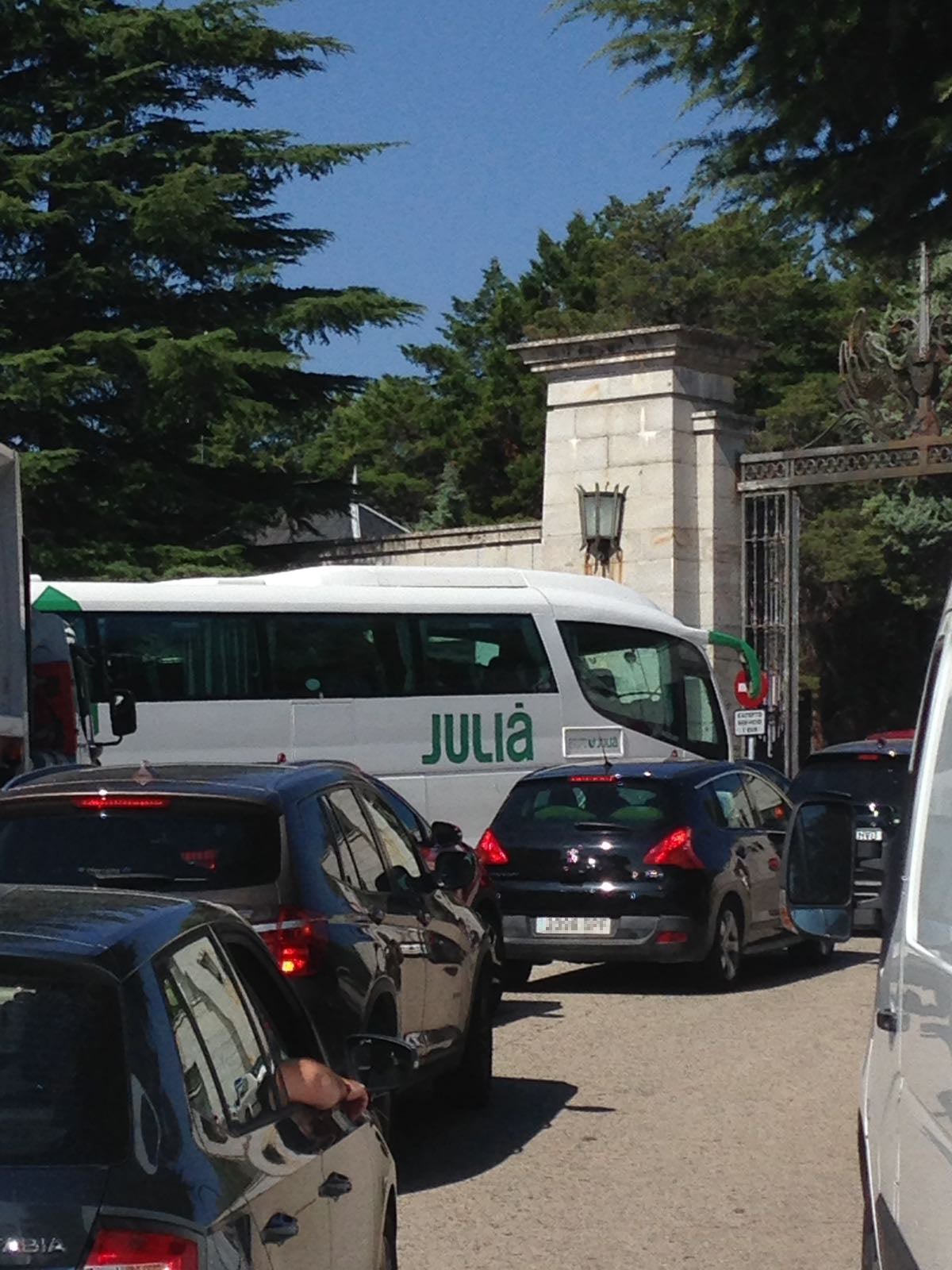 Colas en el Valle de los Caídos el día en el que se conocerán los detalles sobre la exhumación de Franco Colas en el Valle de los Caídos el día en el que se conocerán los detalles sobre la exhumación de Franco