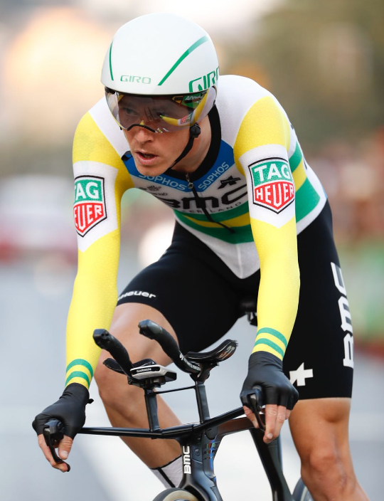 El australiano Rohan Dennis vuelve a estrenar el maillot rojo de la Vuelta El australiano Rohan Dennis vuelve a estrenar el maillot rojo de la Vuelta