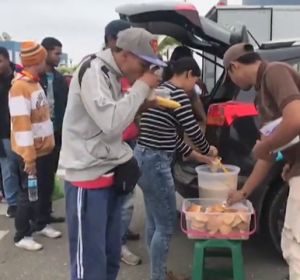 Miles de venezolanos entran a Perú antes de que se les exija el pasaporte mientras que Ecuador anula este requisito durante 45 días Miles de venezolanos entran a Perú antes de que se les exija el pasaporte mientras que Ecuador anula este requisito durante 45 días