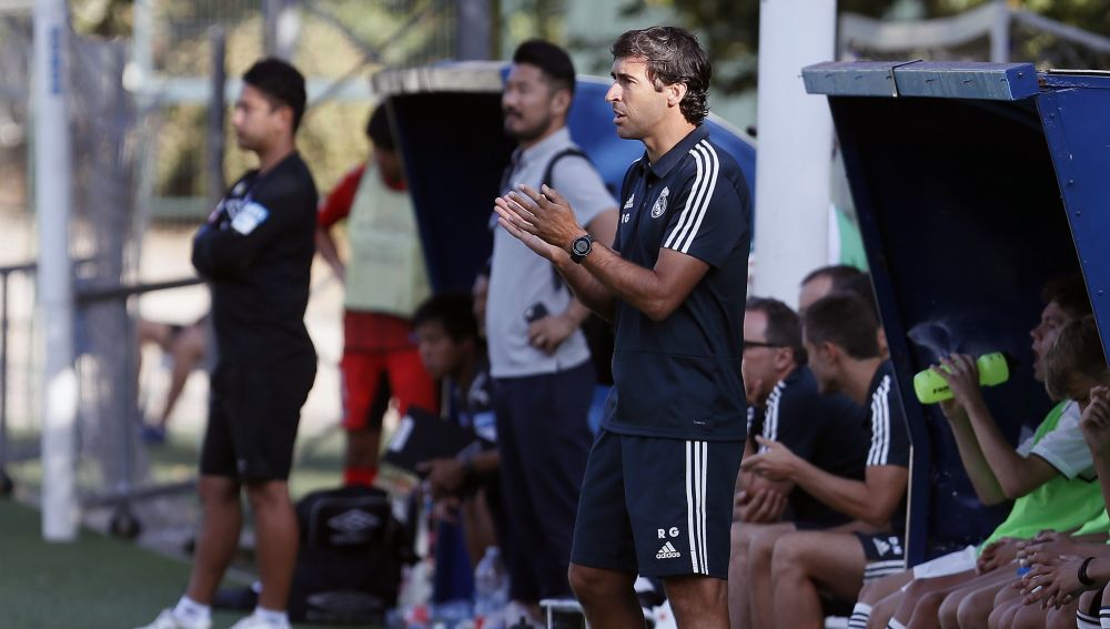 Raúl debuta como entrenador con un empate 1-1 contra el Gamba Osaka
