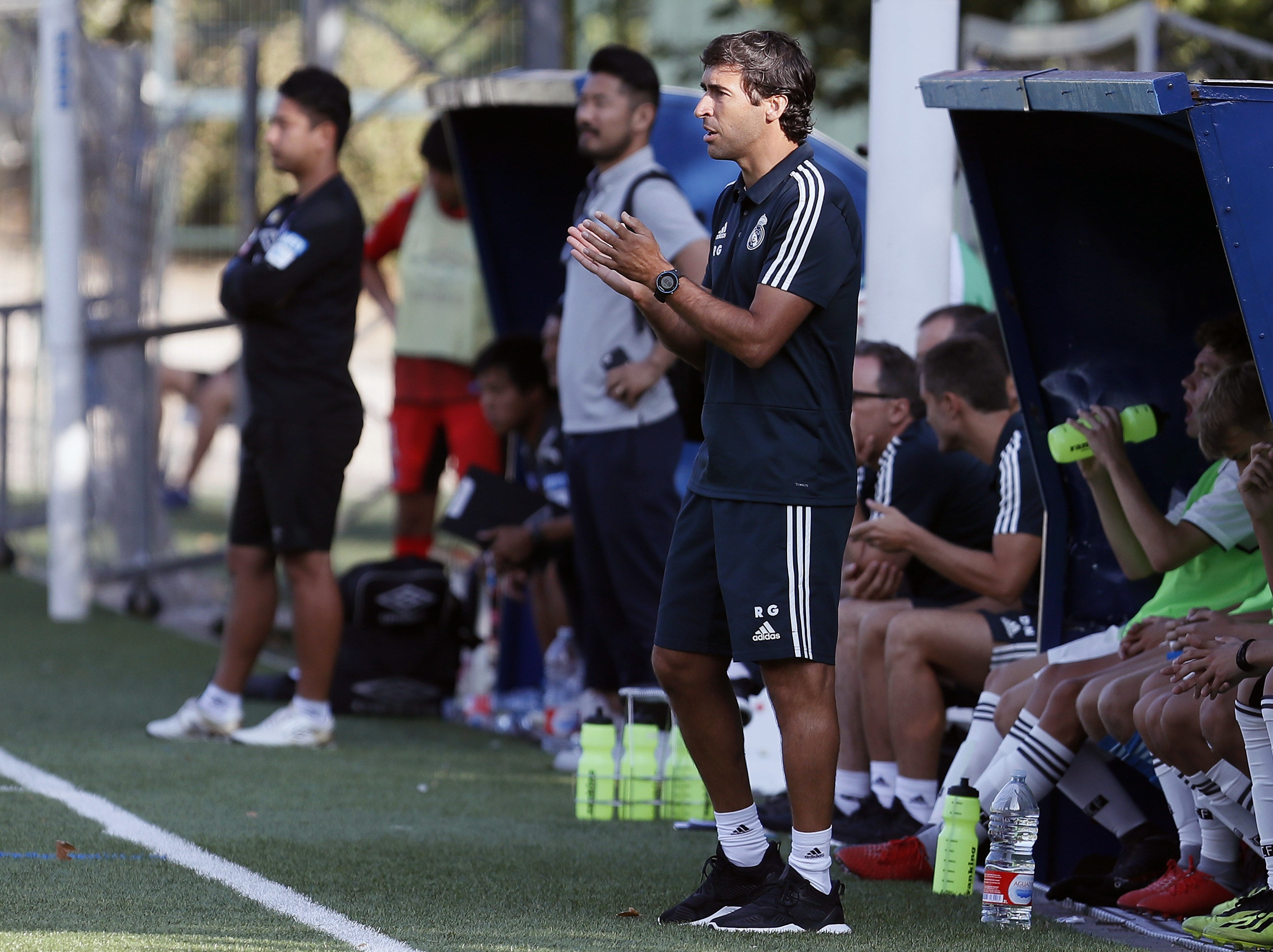 Raúl debuta como entrenador del Cadete B del Real Madrid con empate ante el Gamba Osaka Raúl debuta como entrenador del Cadete B del Real Madrid con empate ante el Gamba Osaka