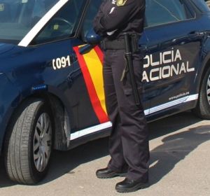 Imagen de archivo de un coche de la Policía Nacional Imagen de archivo de un coche de la Policía Nacional