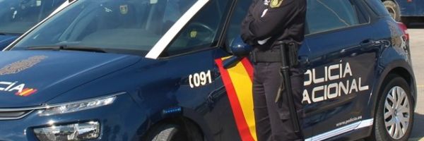 Imagen de archivo de un coche de la Policía Nacional. Imagen de archivo de un coche de la Policía Nacional.