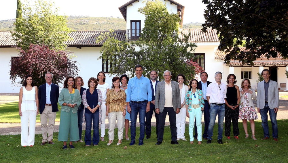 Sánchez reúne a su Gobierno en Quintas de Mora