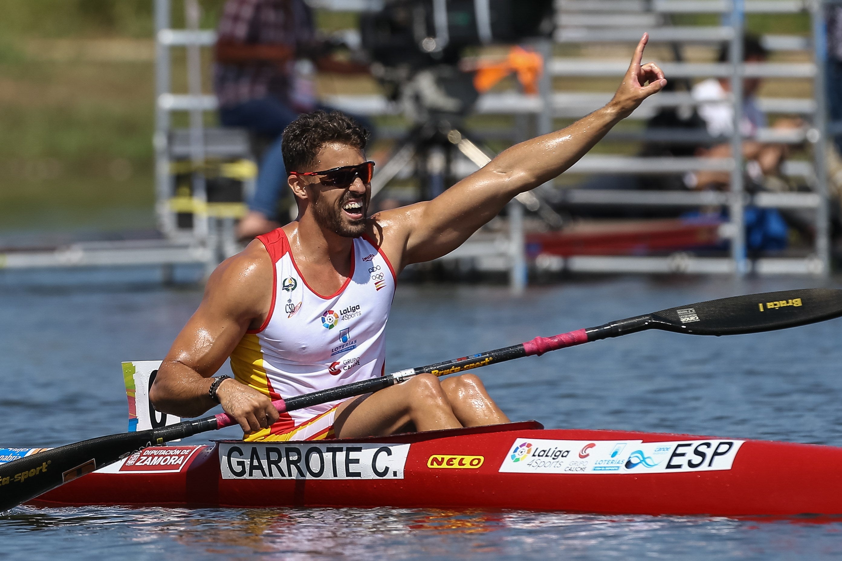 Carlos Garrote consigue la medalla de oro en el campeonato del mundo de piragüismo en K1 200 Carlos Garrote consigue la medalla de oro en el campeonato del mundo de piragüismo en K1 200