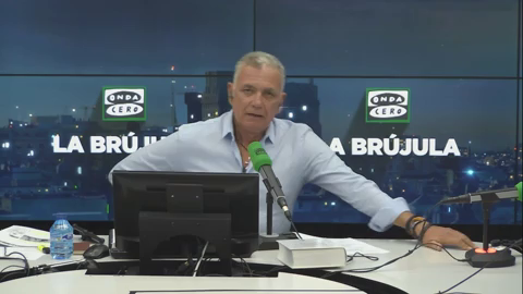 La reflexión de Lucas: Con un Parlament cerrado, Torra lleva al Teatro Nacional de Cataluña su monólogo supremacista La reflexión de Lucas: Con un Parlament cerrado, Torra lleva al Teatro Nacional de Cataluña su monólogo supremacista