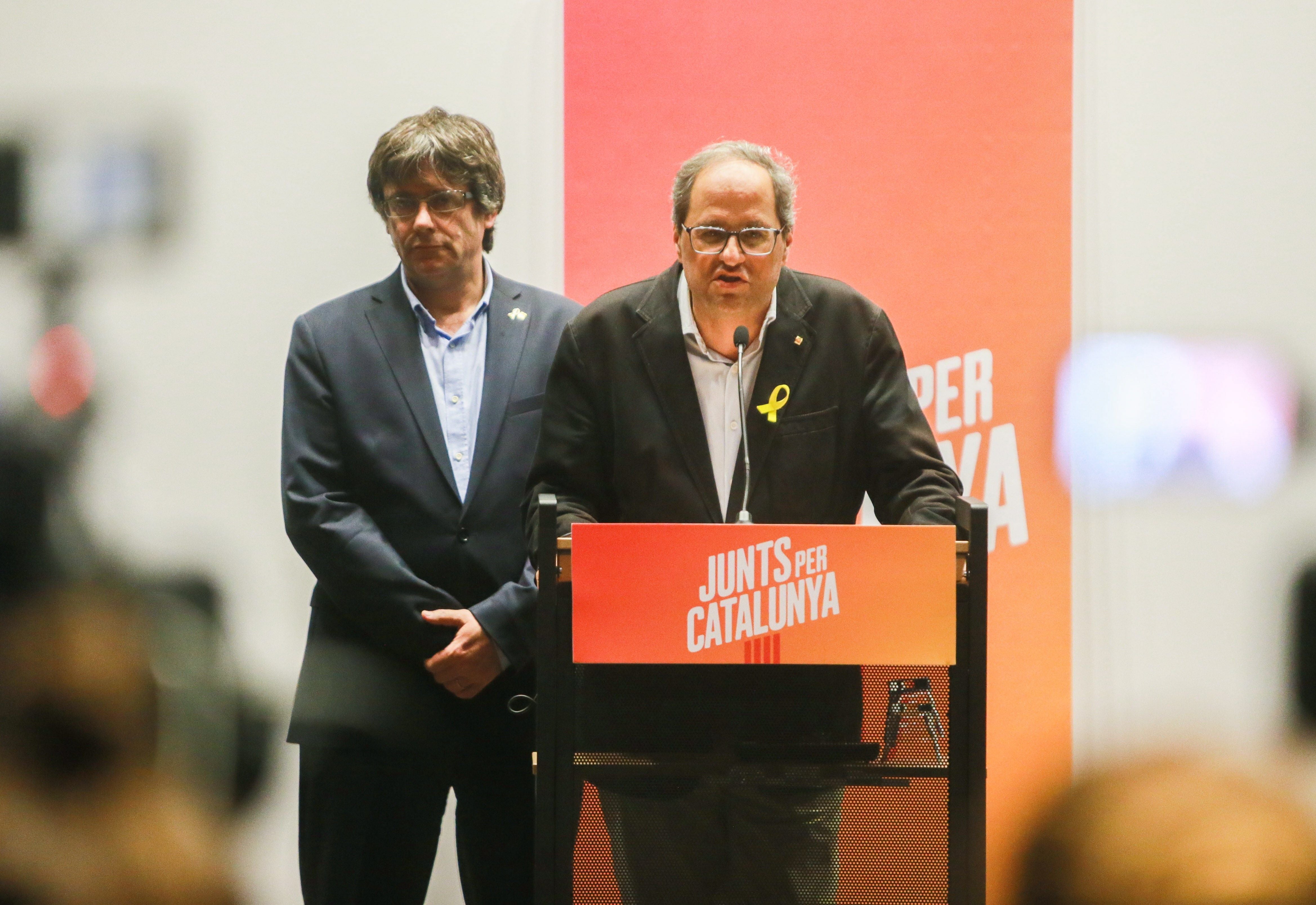 Puigdemont y Torra presidien una reunión de JxCat en Bruselas para abordar la investidura de Sánchez Puigdemont y Torra presidien una reunión de JxCat en Bruselas para abordar la investidura de Sánchez