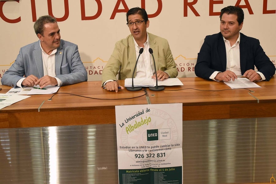 Impulsan una campaña informativa para dar a conocer la UNED en toda la provincia Impulsan una campaña informativa para dar a conocer la UNED en toda la provincia
