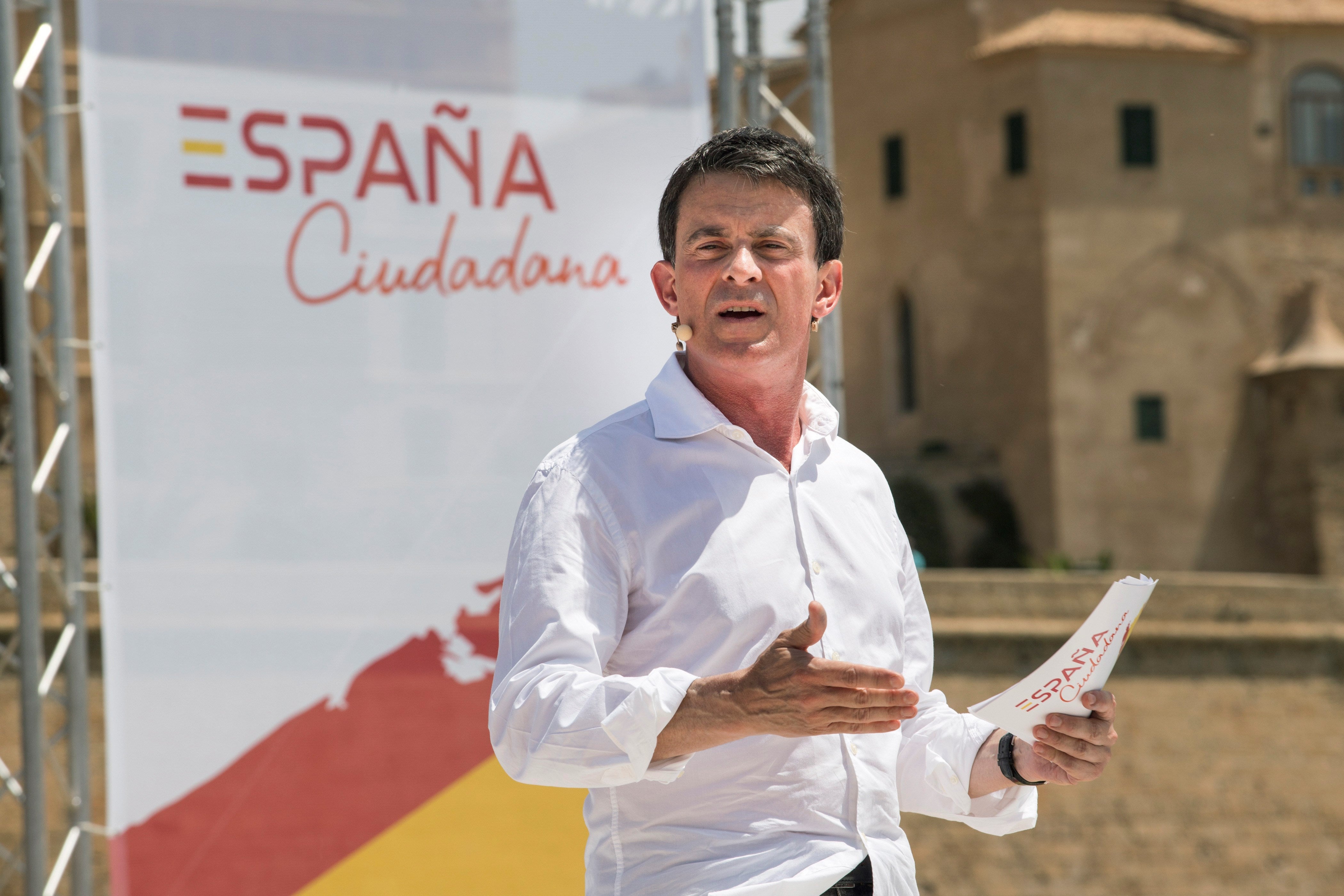 Ciudadanos espera que Valls acepte optar a la Alcaldía de Barcelona y garantiza que le pondrá "todas las facilidades" Ciudadanos espera que Valls acepte optar a la Alcaldía de Barcelona y garantiza que le pondrá "todas las facilidades"