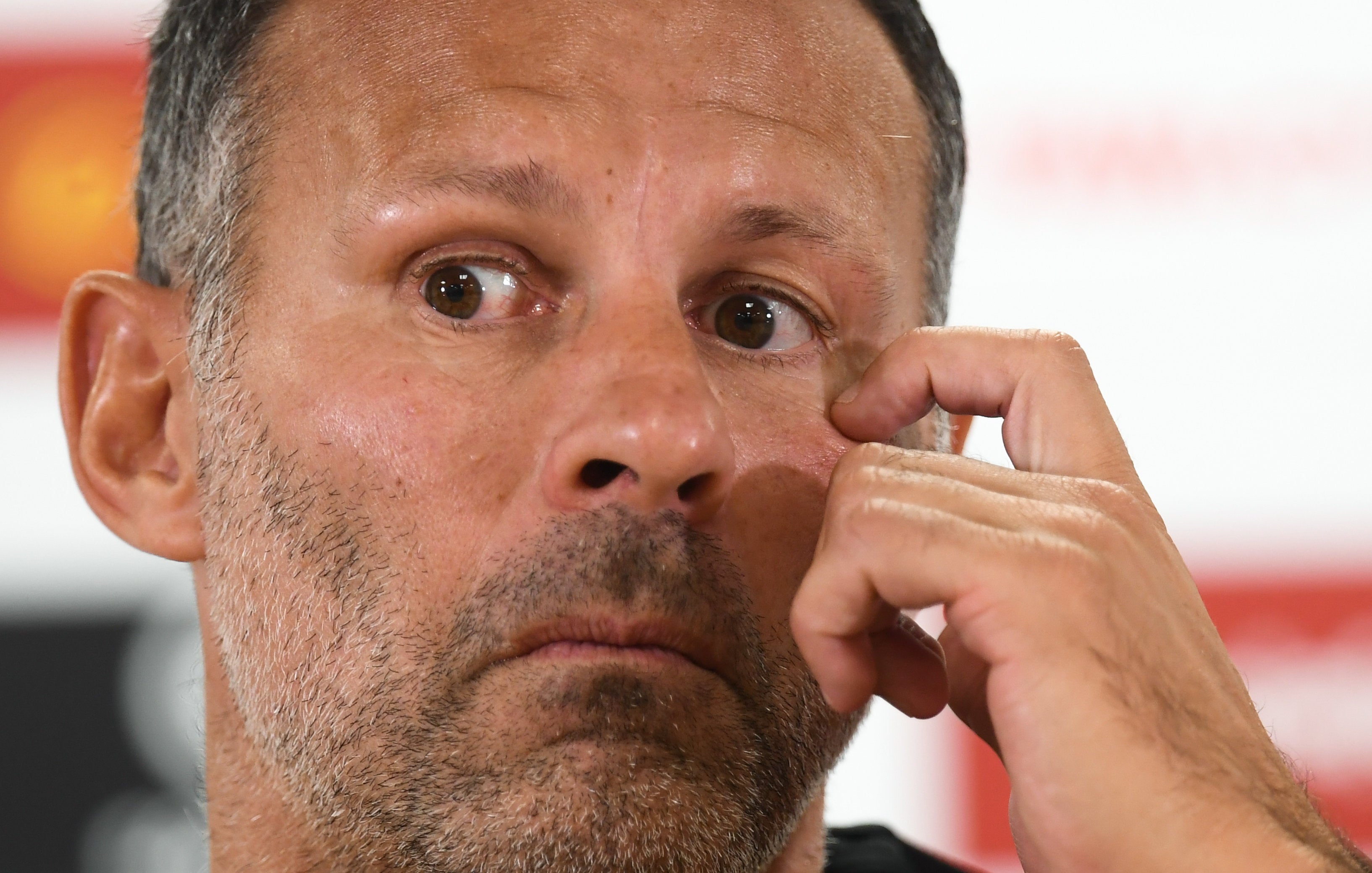 Giggs reivindica la chilena de Bale: "No puedo creer que se molestaran en nominar al resto" Giggs reivindica la chilena de Bale: "No puedo creer que se molestaran en nominar al resto"