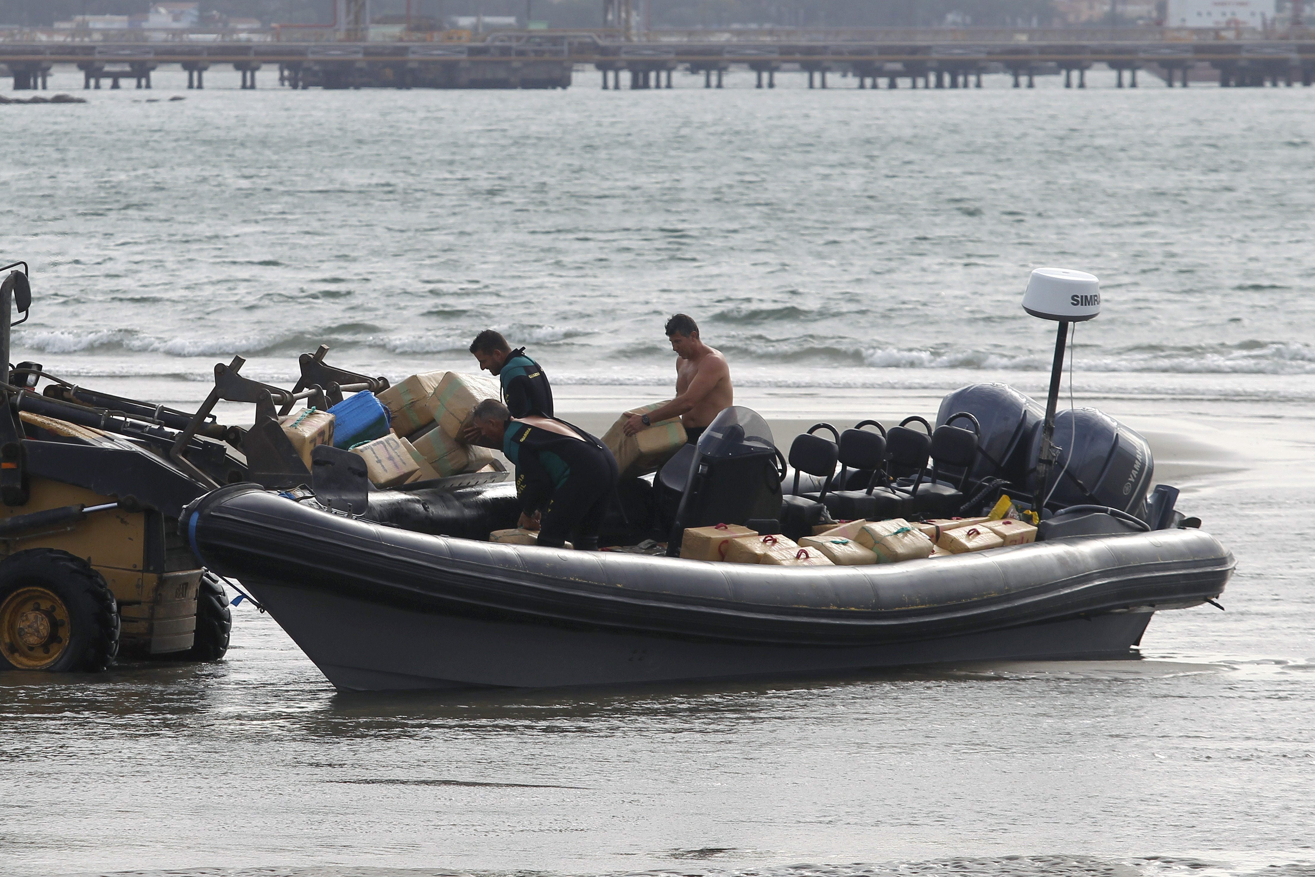 Muere un joven en Los Barrios al que dos hombres dejaron de madrugada herido en un centro de salud Muere un joven en Los Barrios al que dos hombres dejaron de madrugada herido en un centro de salud