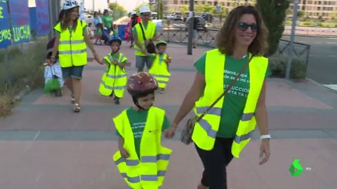 Vuelta al cole con chaleco reflectante por las obras